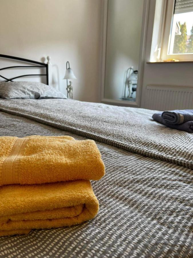 Bed And Breakfast Swallow Trzin Buitenkant foto