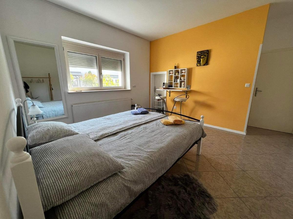 Bed And Breakfast Swallow Trzin Buitenkant foto