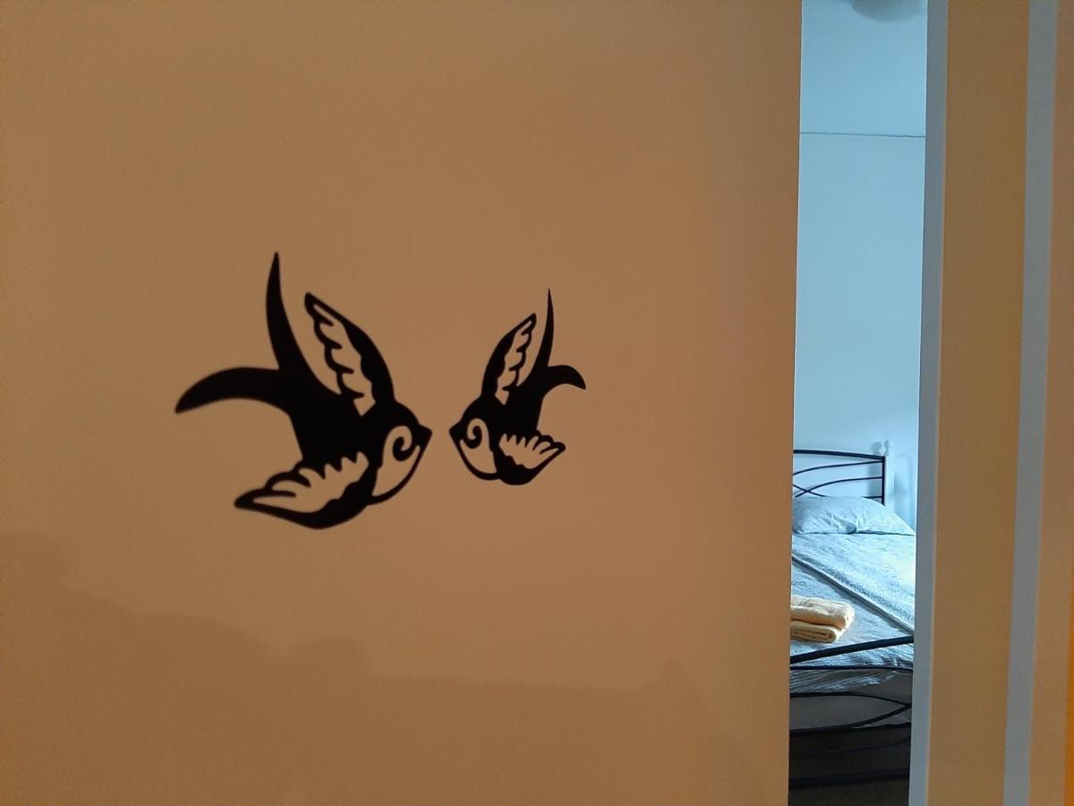 Bed And Breakfast Swallow Trzin Buitenkant foto